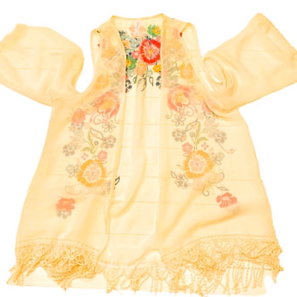 ⭐️Xhilaration sheer top